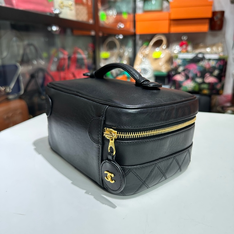 Chanel Vintage Vanity Case-1
