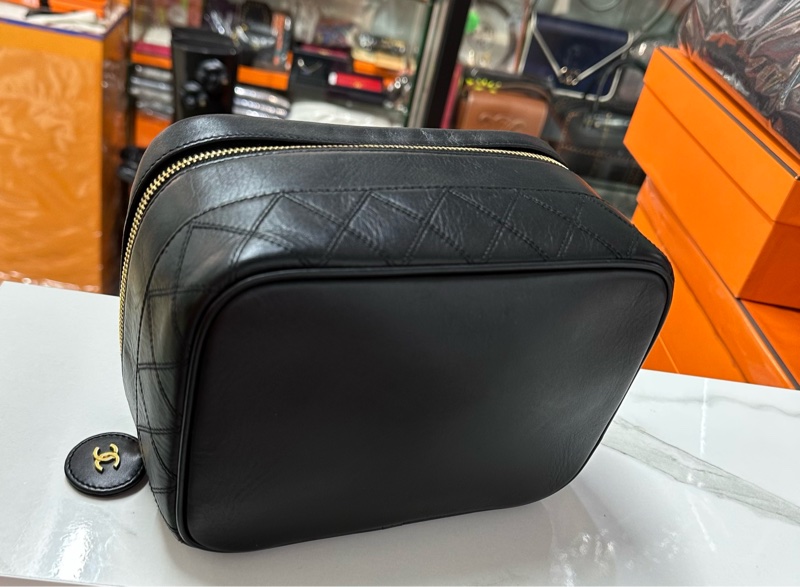 Chanel Vintage Vanity Case-4