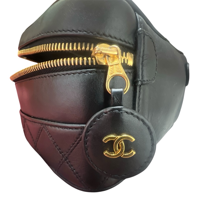 Chanel Vintage Vanity Case-13