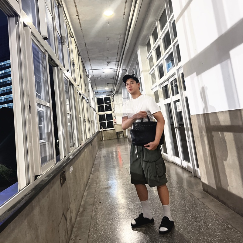 香奈兒Chanel 黑銀牛皮外縫托特包 手提包 公文包 肩背包 斜背包 心頭🖤-3