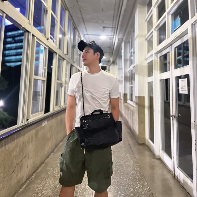 香奈兒Chanel 黑銀牛皮外縫托特包 手提包 公文包 肩背包 斜背包 心頭🖤-4