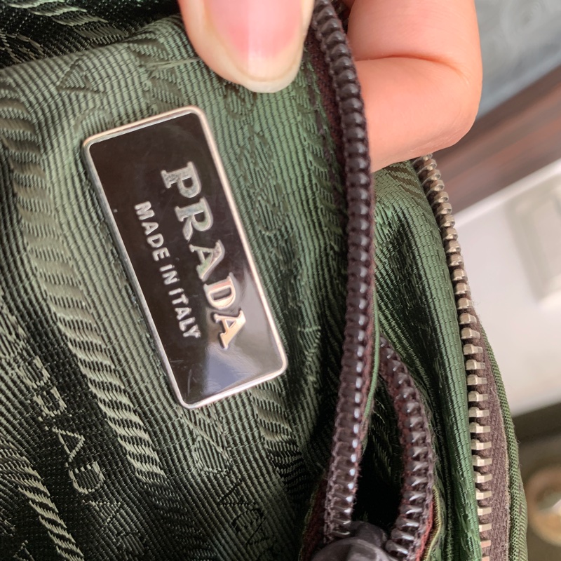 🉑議 保證正品Prada綠色尼龍拼接蛇皮保齡球包 腋下包y2k 稀有包包 手提包 手拿包-8