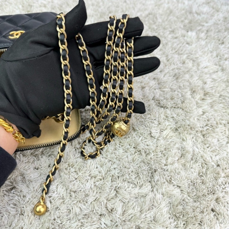 香奈兒 CHANEL 金球小盒子黑色-9