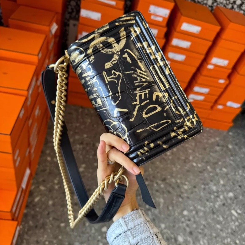 Chanel leboy小號 絕版埃及塗鴉系列-2