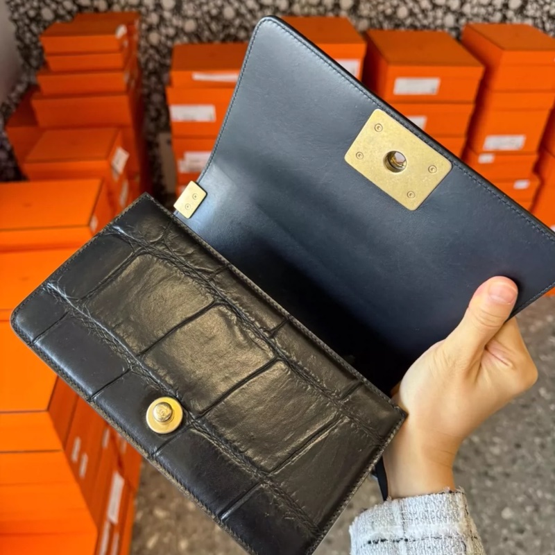 Chanel leboy小號 絕版埃及塗鴉系列-3