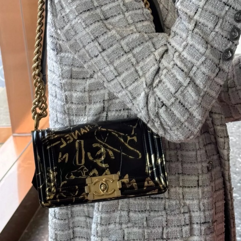 Chanel leboy小號 絕版埃及塗鴉系列-4