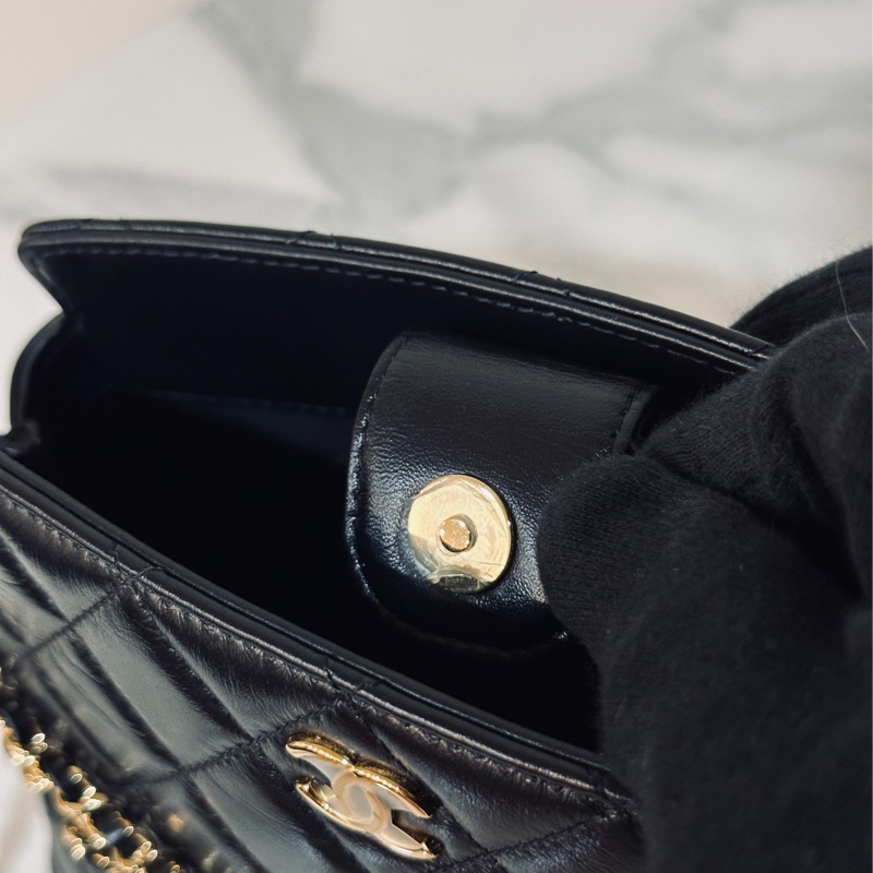 🈶購證 #99新閒置 #16萬入手 香奈兒24p愛心鏈條腋下包-16