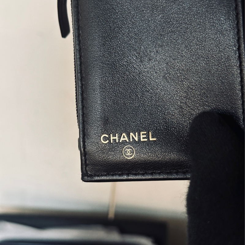 #近新閒置 #全配🉑送禮 香奈兒黑金牛皮對開短夾🈶零件袋/鈔票層-7