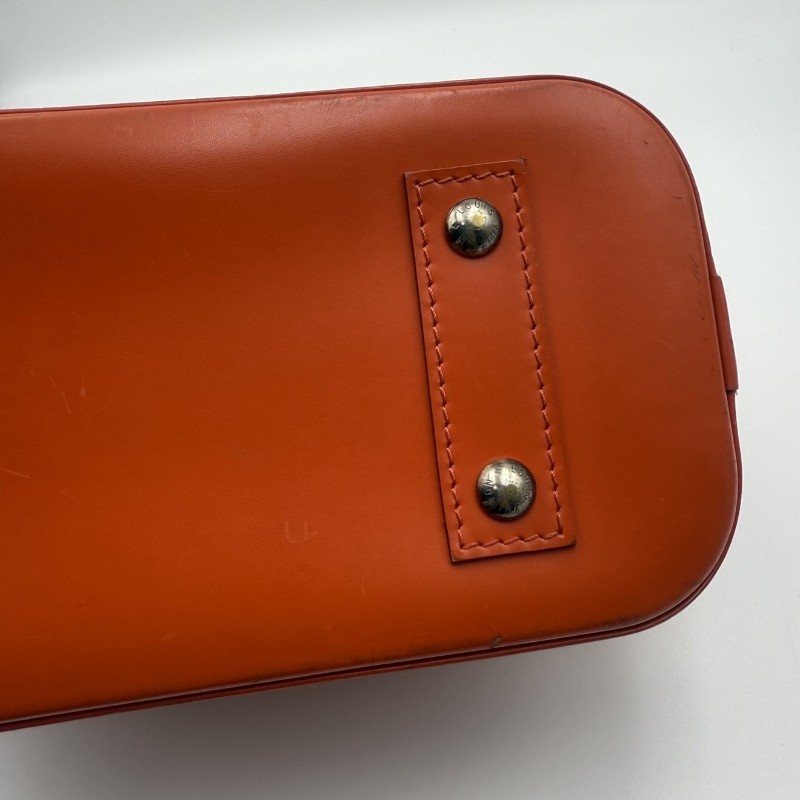 LOUIS VUITTON路易威登 Alma 貝殼BB Epi水波纹 斜背包 手提包-11