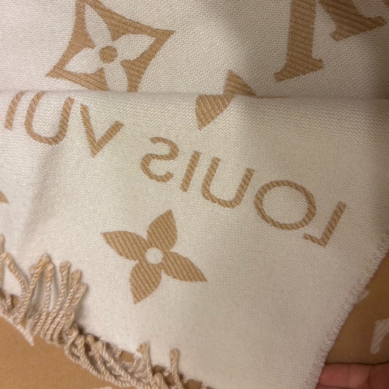 LV 羊毛圍巾 奶茶色-11