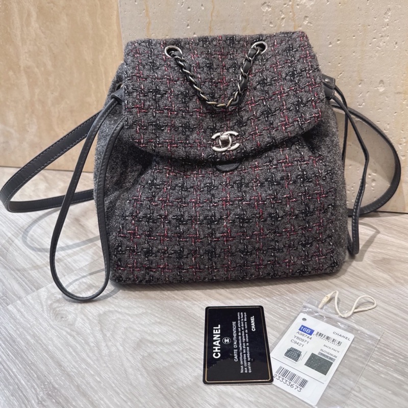 CHANEL 灰色毛呢雙肩包後背包 23開-0