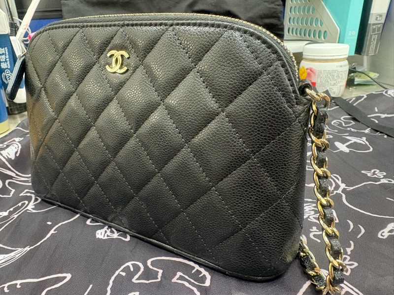 CHANEL 香奈兒 鍊條貝殼斜背包 (黑)-1