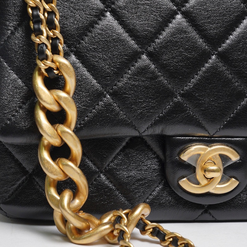 Chanel 粗鍊雙c斜背包 CF24-3
