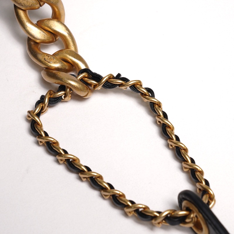 Chanel 粗鍊雙c斜背包 CF24-4