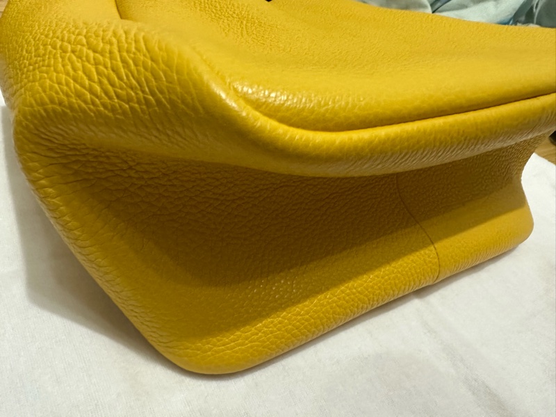 售出)PRADA三角Logo菜籃子托特包-10