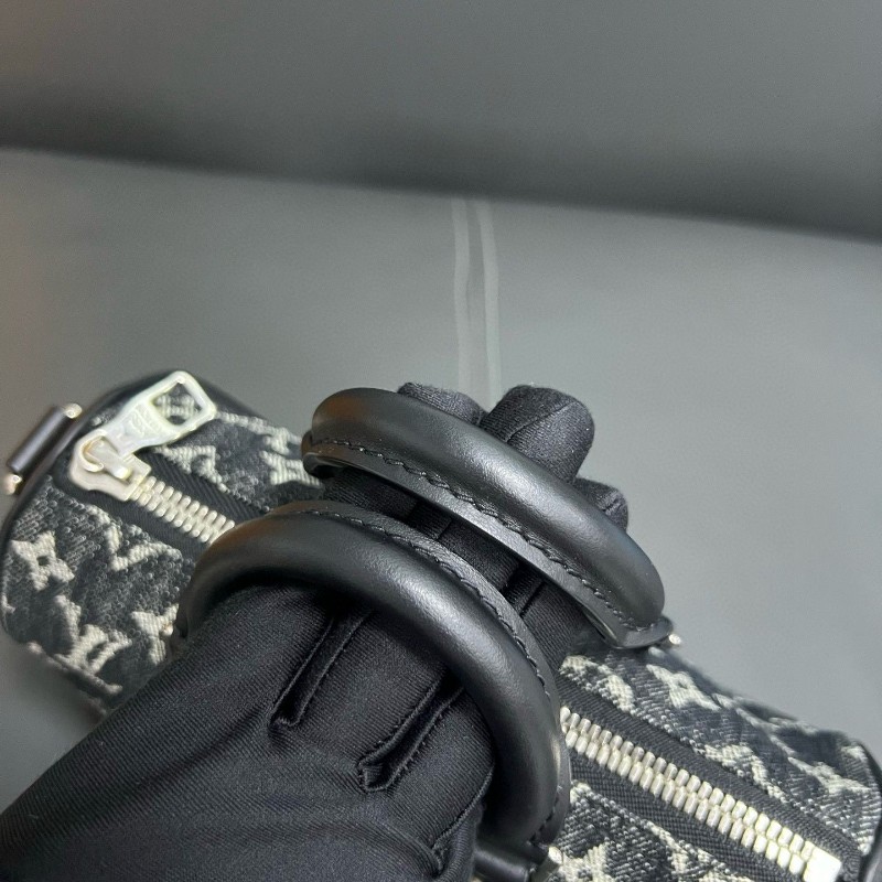 LV Nigo keepall XS-11