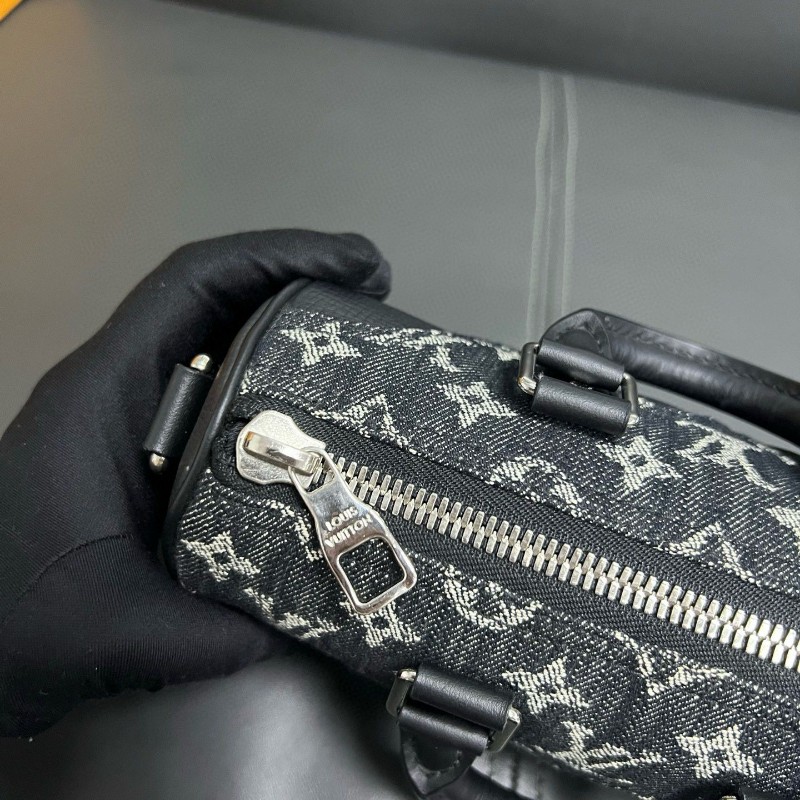 LV Nigo keepall XS-13
