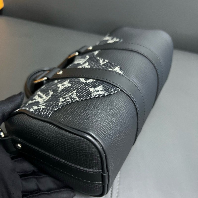 LV Nigo keepall XS-18