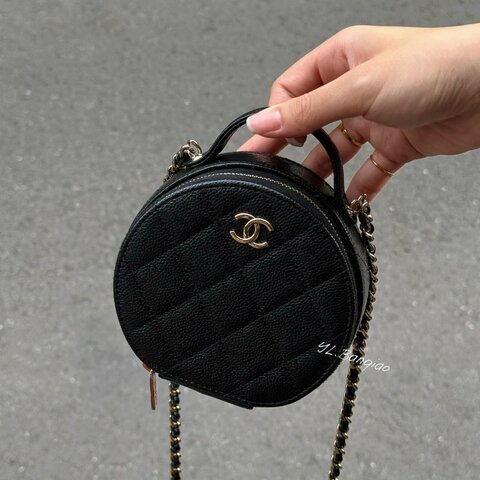 Chanel 黑荔枝淡金釦雙層迷你兩用圓餅包AP2502