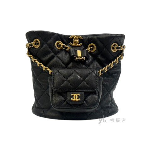 Chanel 黑羊皮金釦子母袋迷你束口後背包AS3947-1