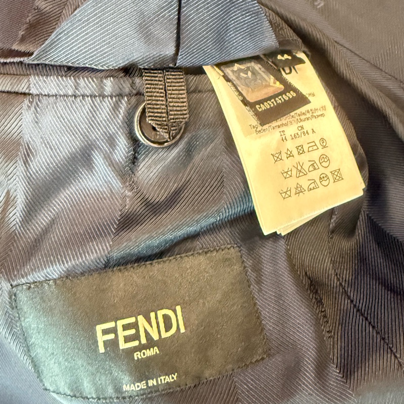 極稀真品 FENDI 精紡100%純羊毛藏青色(深藍)修身西裝 義大利製開真釦眼袖口 設計師訂製款版型-17