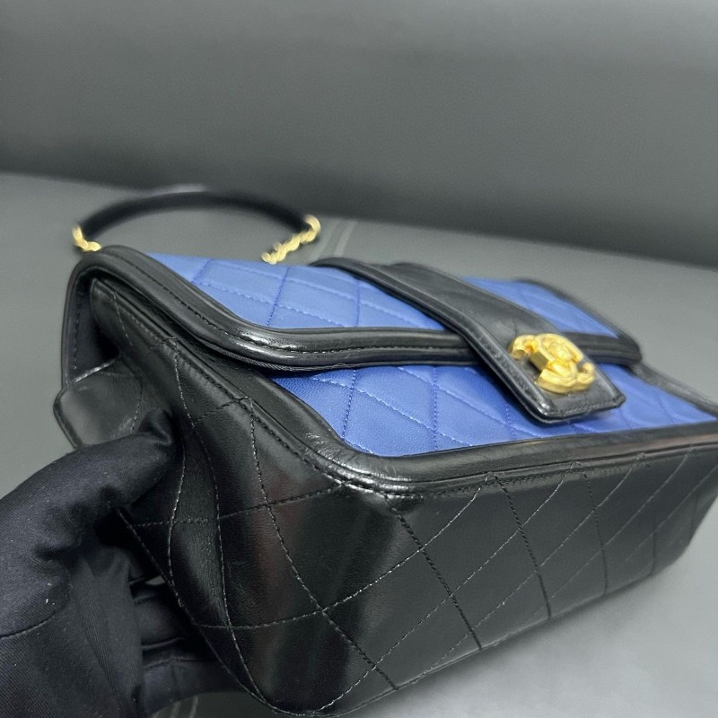 Chanel flap bag-12
