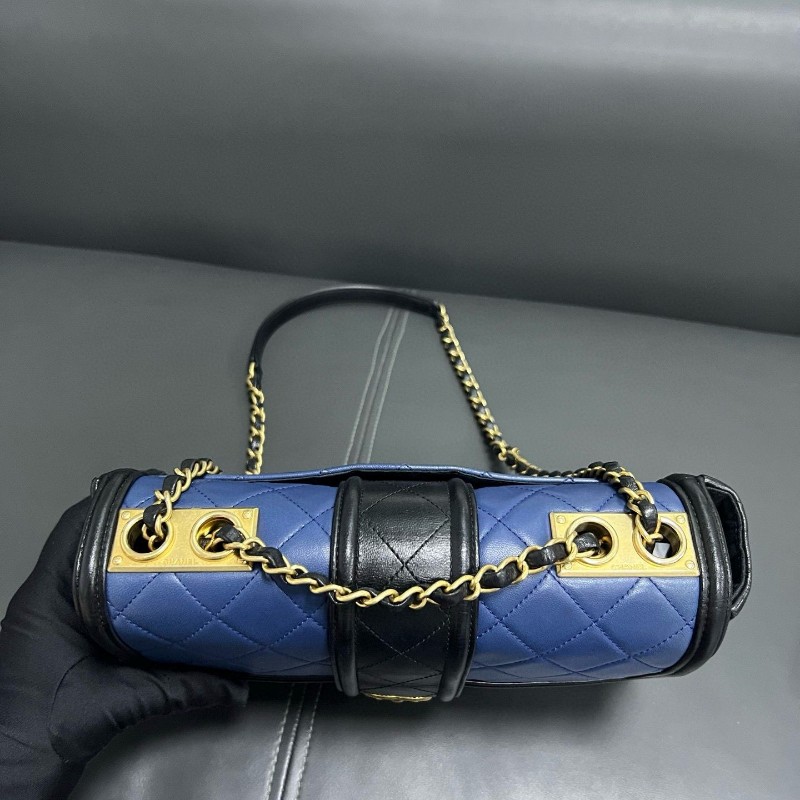 Chanel flap bag-16