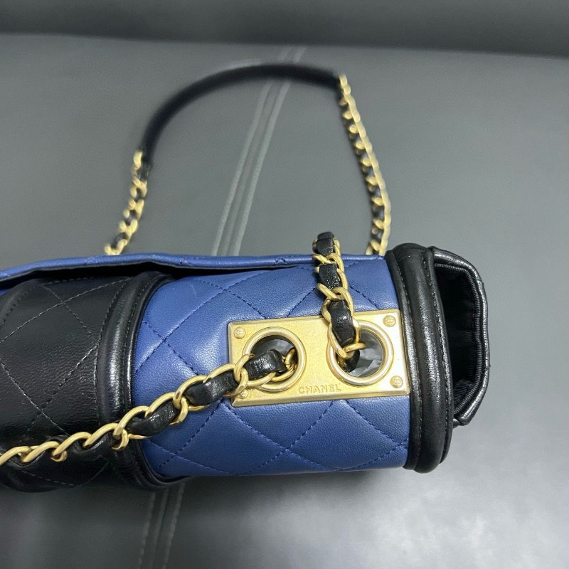 Chanel flap bag-18