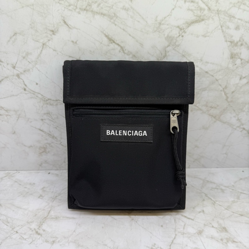 Balenciaga Explorer系列品牌粗體字母尼龍斜背包/黑-0