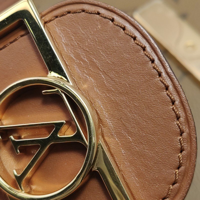 Louis Vuitton (LV) Dauphine 達芙妮 迷你 牛皮 拼色 Monogram 印花 LV搭扣 斜挎包 單肩包 芯片款-14