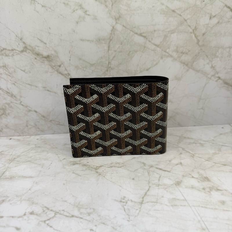 GOYARD咖色老花內拚黑對開短夾-1