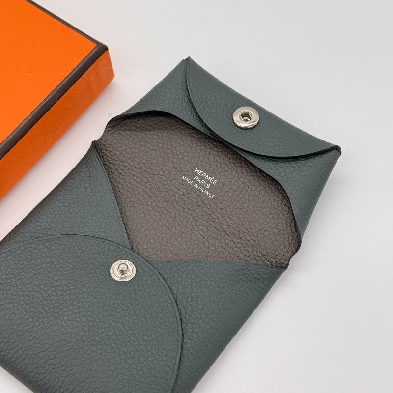 HERMES 愛馬仕 霧霾灰 錫器灰 EverColor 牛皮 銀釦 Calvi 零錢包 卡包-1