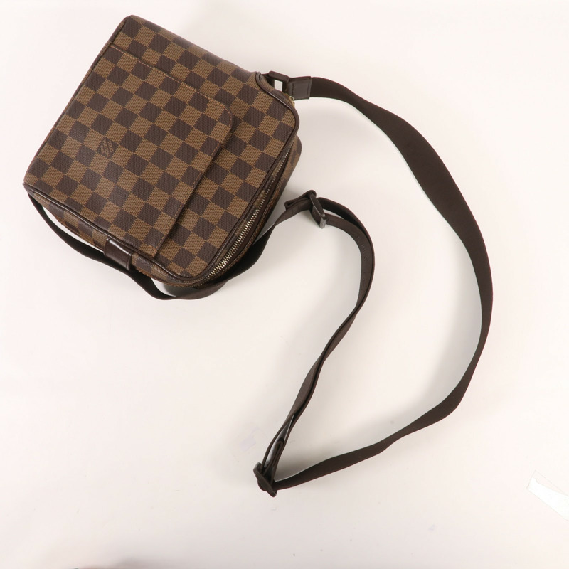 LOUIS VUITTON Damier Olav PM金扣肩背袋-7
