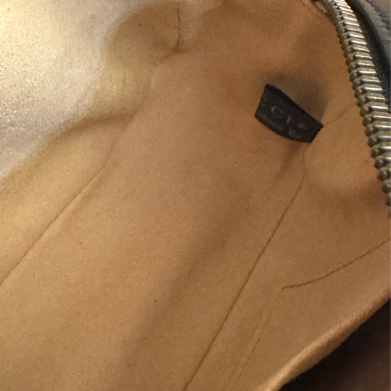 黑色金雙G marmont 斜背包-31