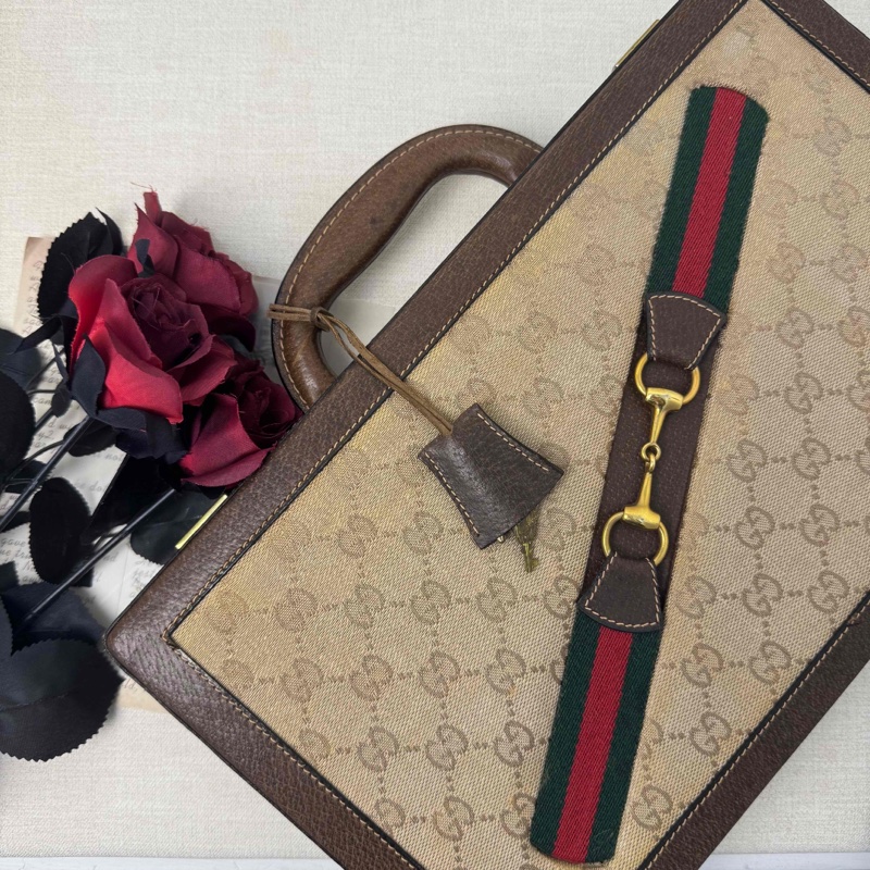 Gucci 古董硬殼籌碼盒-1