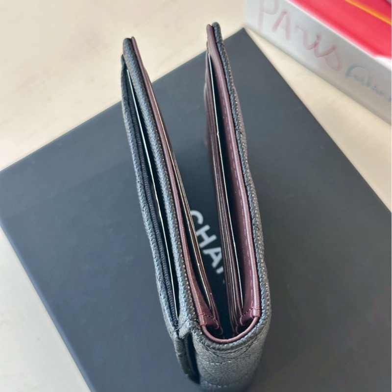 Chanel 黑色對開卡包-11