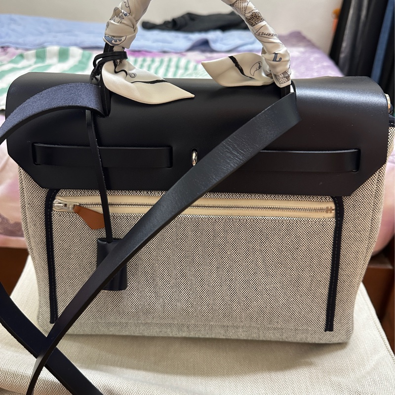 Hermes 愛馬仕 Herbag 31 (訂製款)深藍色銀扣 不含絲巾-1