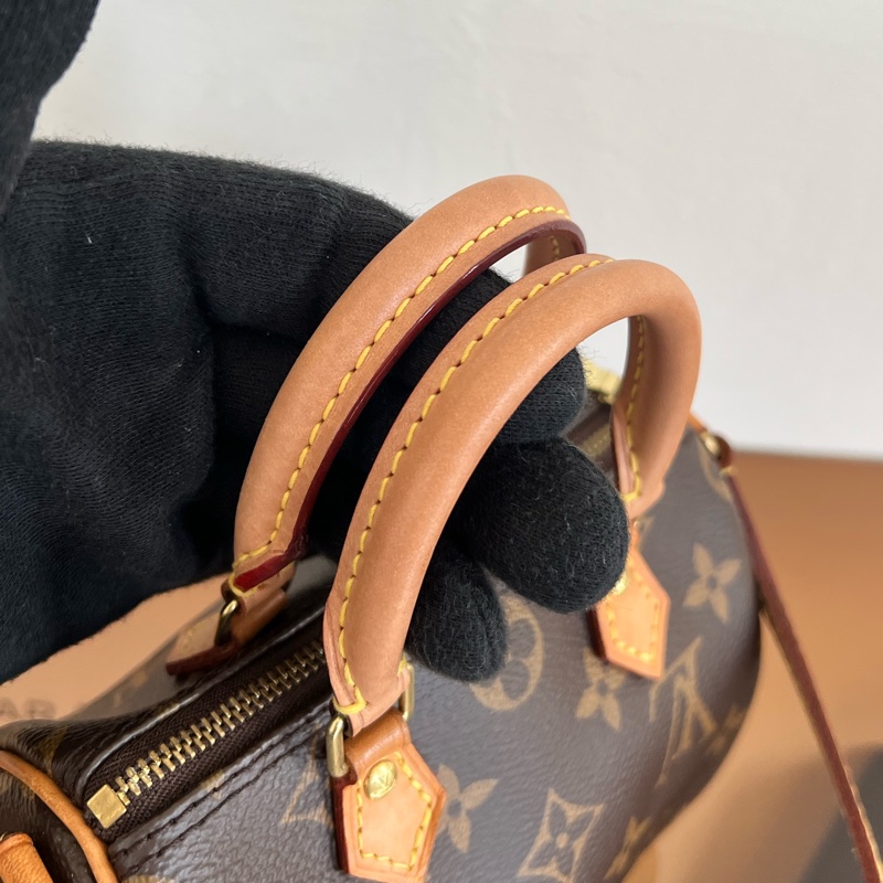 #全網最便宜#停產 Louis Vuitton Speedy Nano枕頭包-8