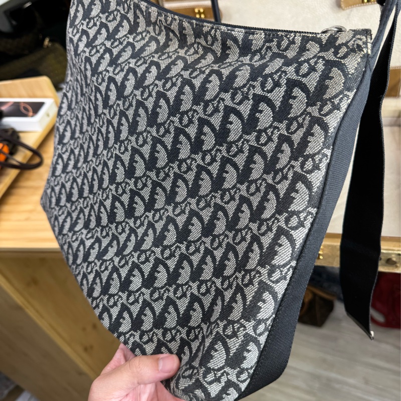 上架中🔑Dior 黑老花斜挎流浪包-3