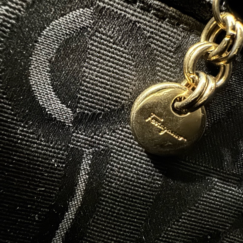 菲拉格慕Salvatore Ferragamo-25