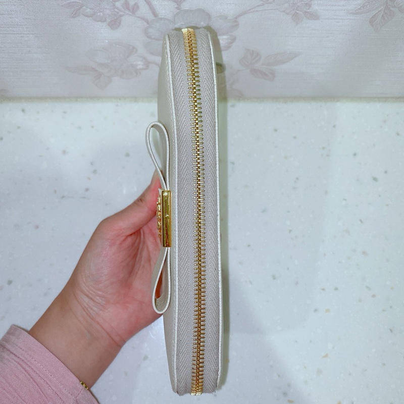 米白色Prada長夾-11