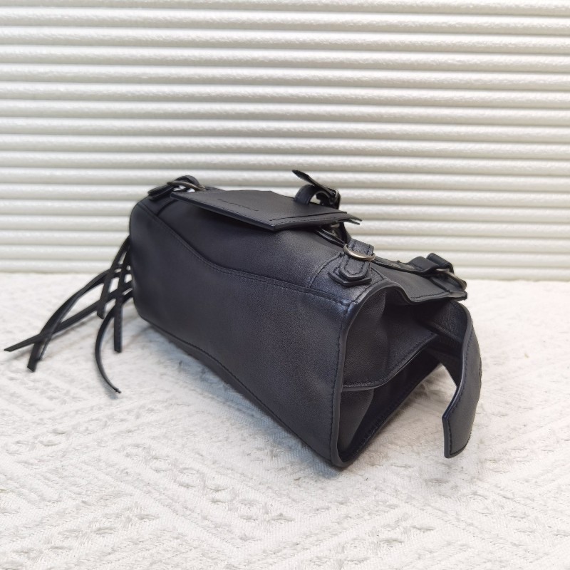 Balenciaga巴黎世家neo classic nano機車包 肩背包 斜背包-5