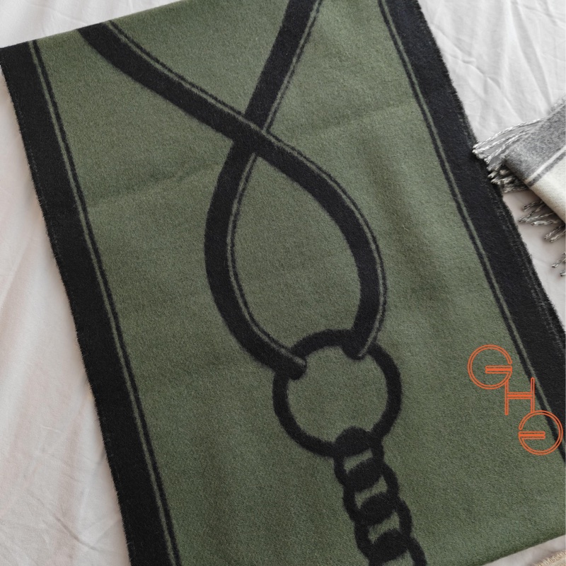 愛馬仕25羊絨秋冬圍巾/灰和白色/ 30x 160cm ( 全新）-5