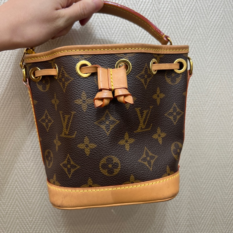 LV 原花金釦Nano Noe手提斜背水桶包M81266-0
