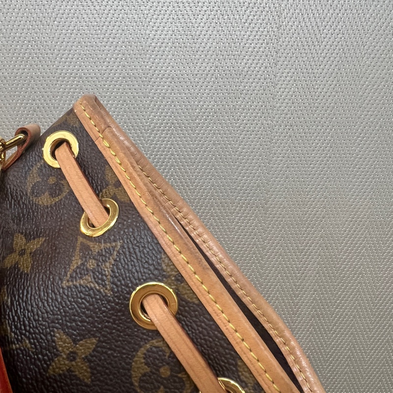 LV 原花金釦Nano Noe手提斜背水桶包M81266-17