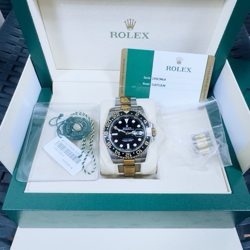 ROLEX 半金GMT 116713LN-12
