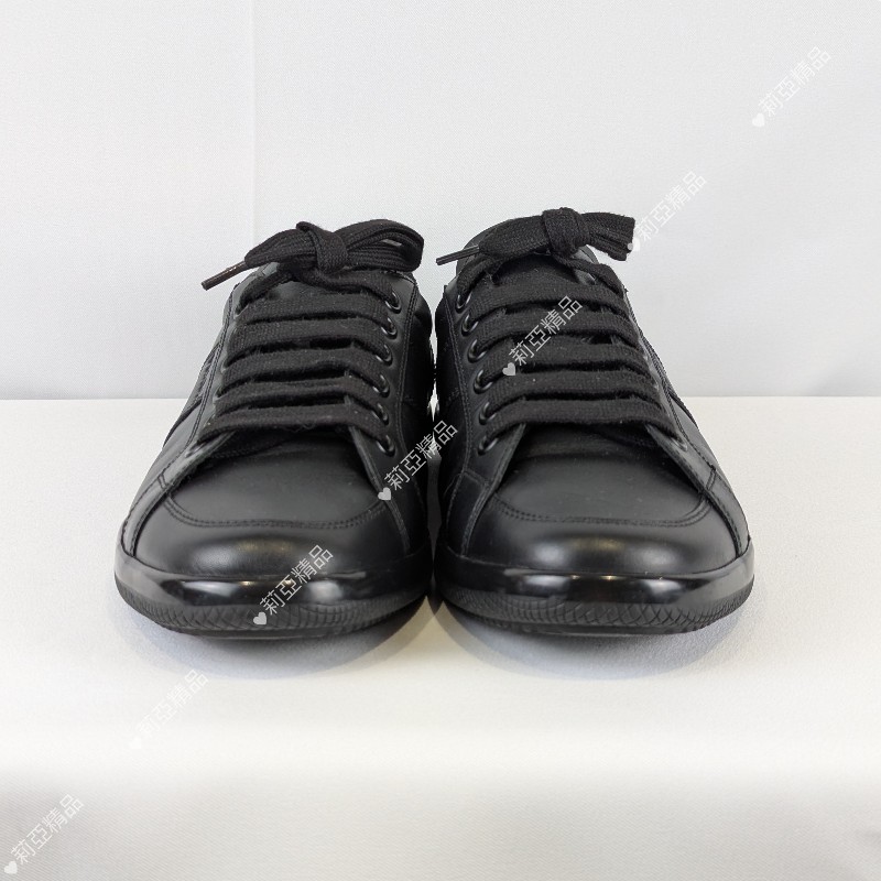 莉亞精品♡Prada 黑皮革休閒鞋 尺碼7 近新美品-1