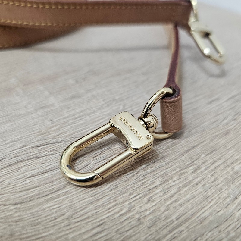 [稀有好物❣️] LV苯染皮金釦斜背帶-8