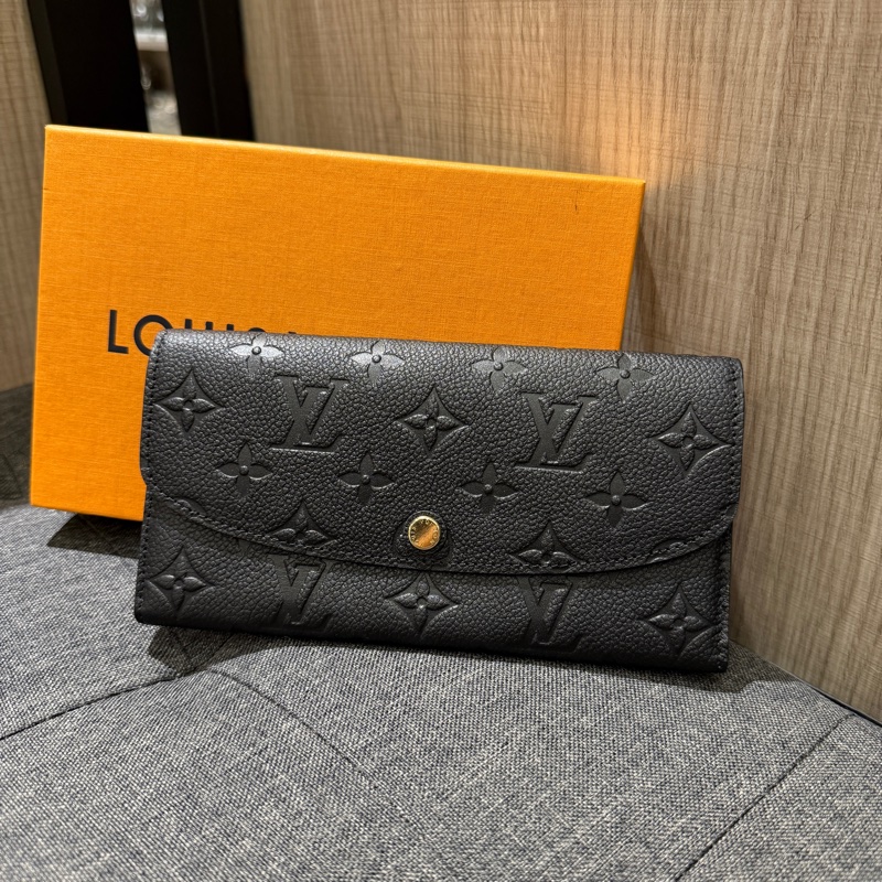 全新LV Emilie 黑色壓紋牛皮拼米色內裏金釦開釦長夾 皮夾 M62369-0