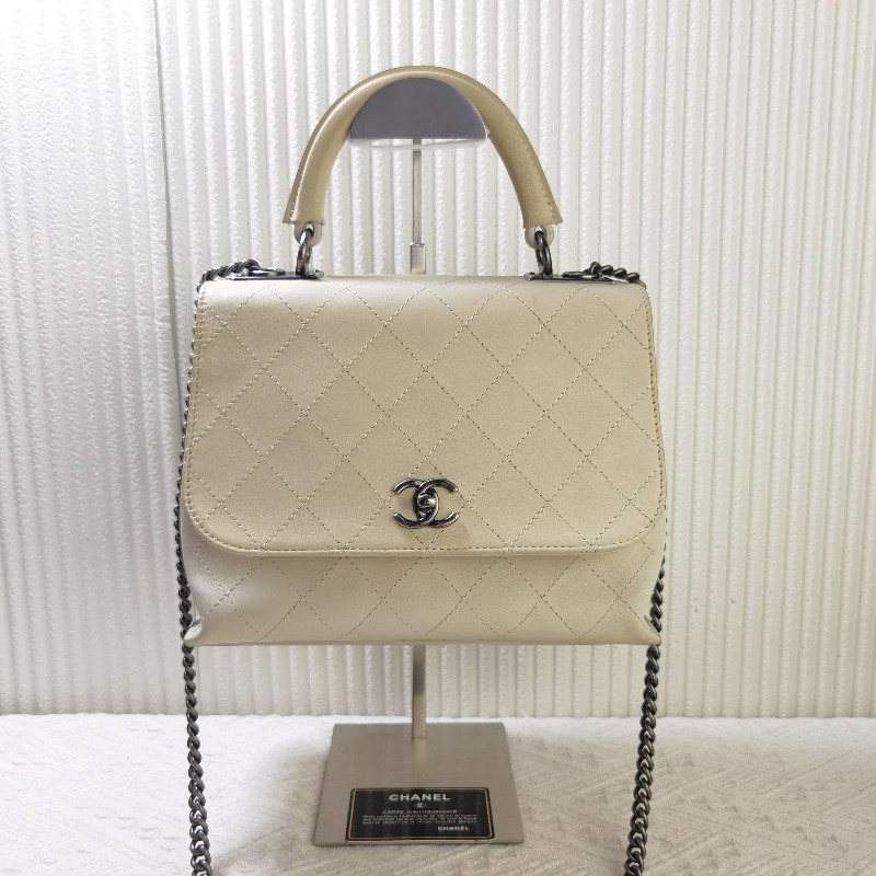 CHANEL香奈兒16p大都會口蓋包手提包 肩背包 斜背包-0